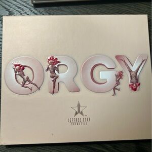 Jeffrey Star orgy makeup palette